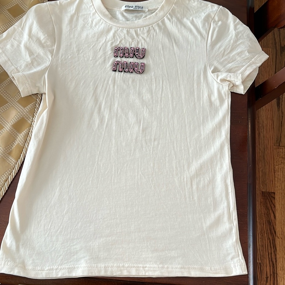 Tee